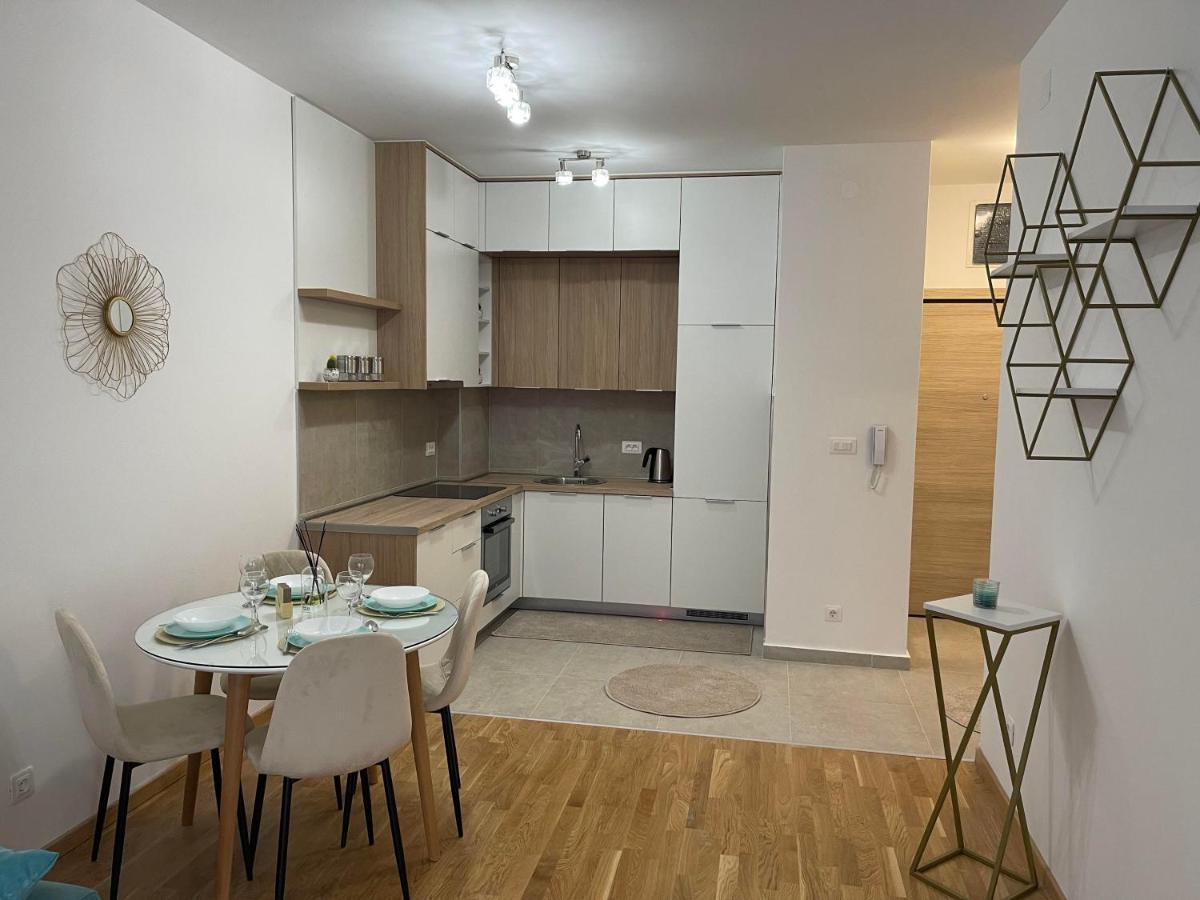 Apartman Iva 蒂瓦特 外观 照片